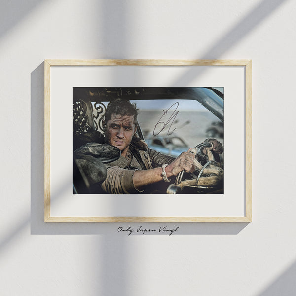 Tom Hardy Mad Max 20x30 cm Boyutunda El İmzalı Fotoğraf (Ömür Boyu COA)