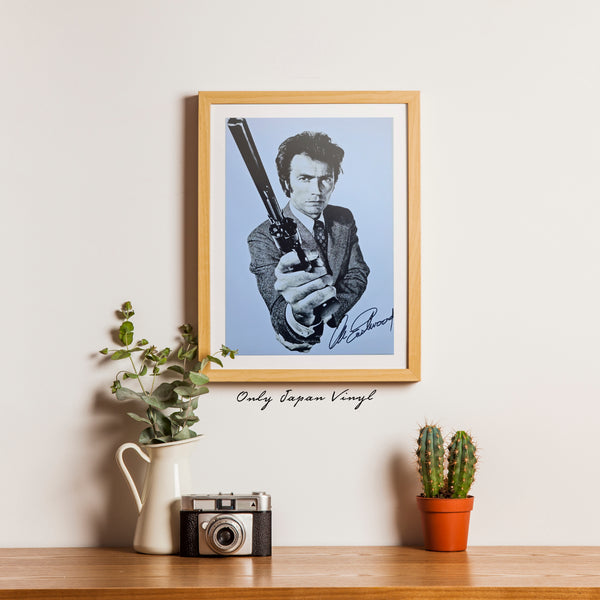 Clint Eastwood 20x30 cm Boyutunda El İmzalı Fotoğraf (Ömür Boyu COA)